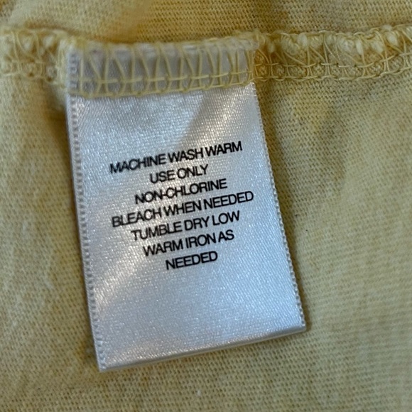 St. John’s Bay Yellow Performance Tee Sz XL - Picture 6 of 9